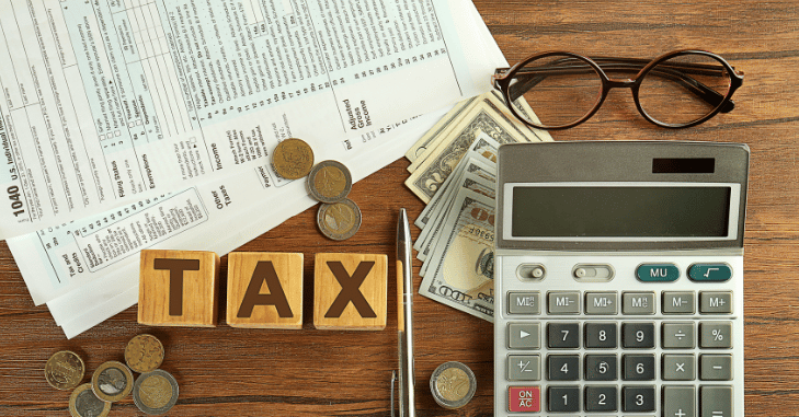 Accountant advising a client in an office setting