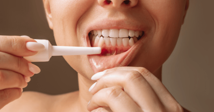 Close-up illustration of healthy gum tissue and teeth